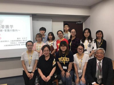 护士是给人幸福的职业(看�は人に幸せな仕事だ)