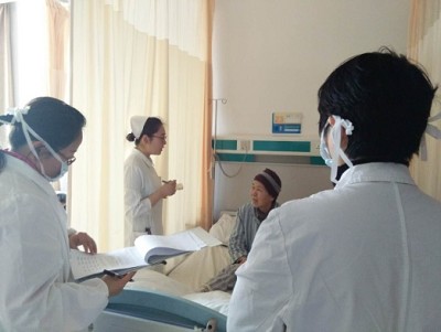 研究生院联合趣博组织第一届护理专硕研究生基本临床护理实践能力阶段考核