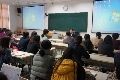趣博举办人文社科类项目申报专题讲座