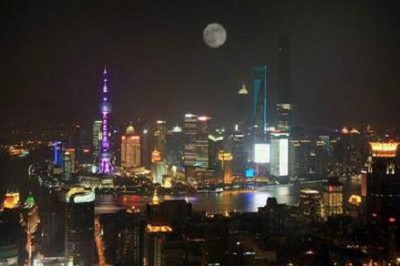 一轮明月,思念无限---中秋节寄语