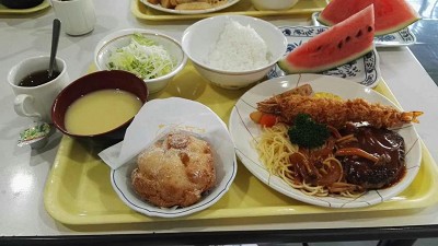 护士是给人幸福的职业(看�は人に幸せな仕事だ)