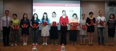 趣博举办临床带教研讨会暨优秀带教老师、本科毕业论文